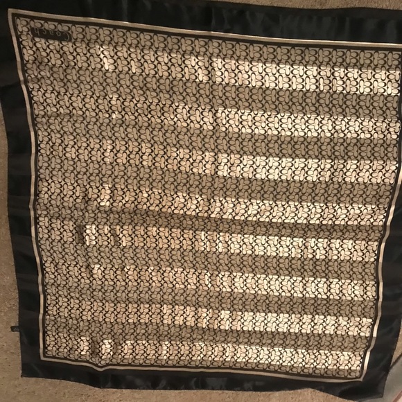 Coach Scarf - Picture 2 of 3